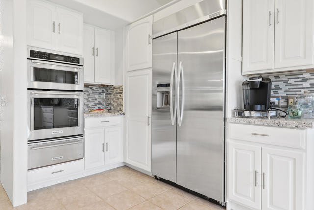 139 Blue River Drive, Palm Desert, CA 92211