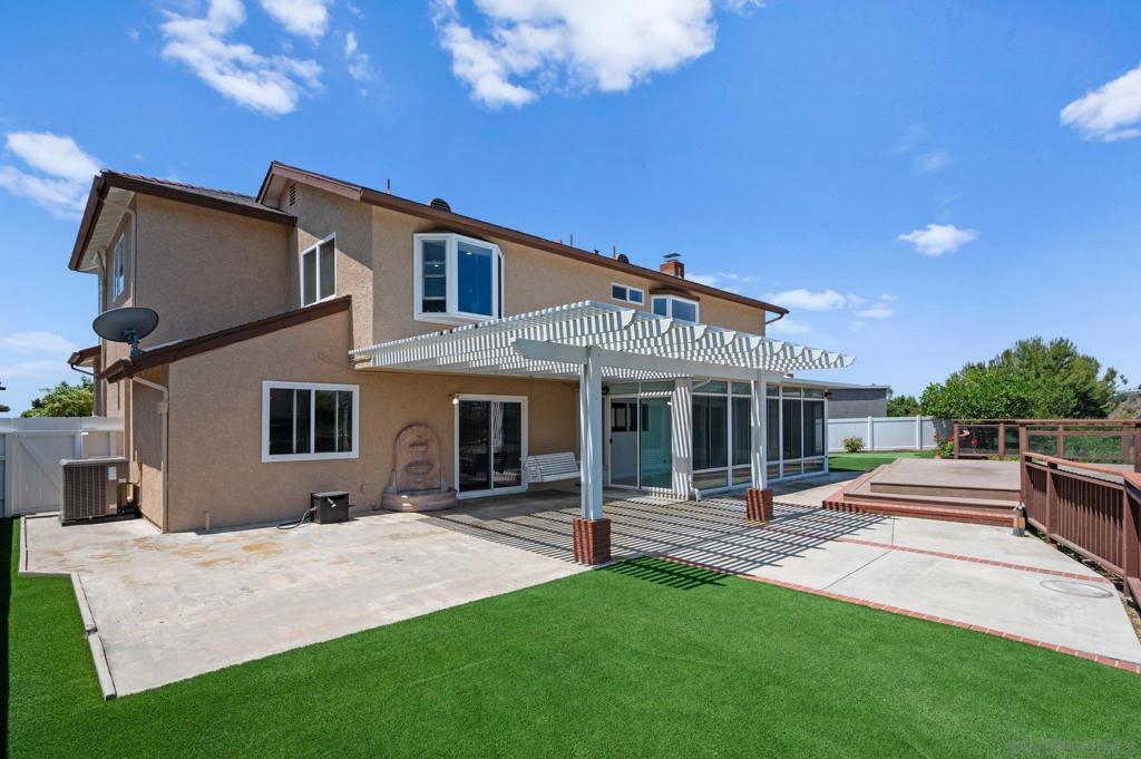 MLS #250031778SD img 34