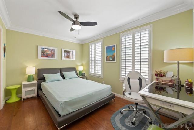 10556 Debreceni Way, San Diego CA: https://media.crmls.org/mediaz/6d370723-9649-419a-9ed3-46392d0b3647.jpg