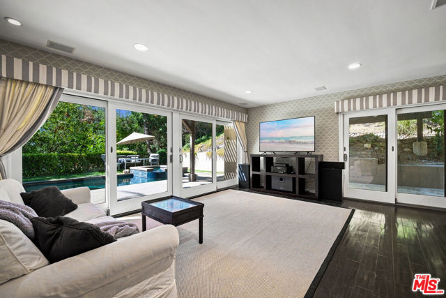 4 Bed Home for Sale in Encino, California