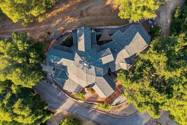 5224 Twin Falls Road, Morgan Hill CA: https://media.crmls.org/mediaz/6d37d4dc-868c-4a40-9687-0995a2c6510b.jpg