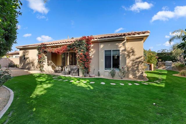 85 Clavel Court, Palm Desert CA: https://media.crmls.org/mediaz/6d37ffc3-40c2-4acc-8d1f-8c598bf18d7b.jpg