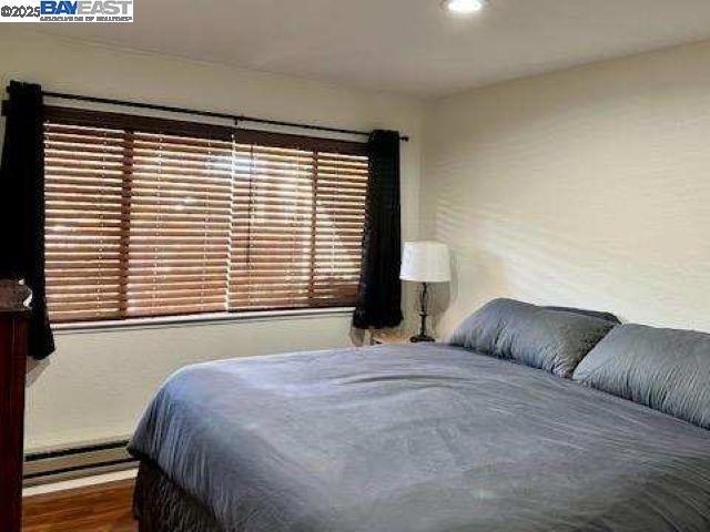 39224 Guardino Dr, Fremont CA: https://media.crmls.org/mediaz/6d380ccc-c98f-49e5-a815-669ae2b2a3b8.jpg