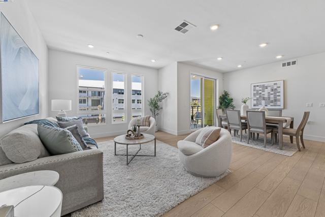 Image 5 of 45 For 44867 Grimmer Blvd  300