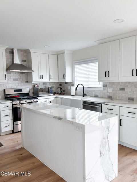 2042 Arcane Street, Simi Valley CA: https://media.crmls.org/mediaz/6d39645f-7e10-4596-881b-c66e36035813.jpg