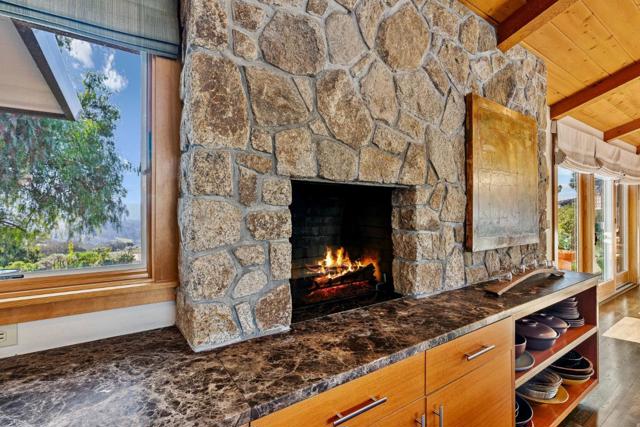 17755 Corral Del Cielo Road,  CA: https://media.crmls.org/mediaz/6d3b2e79-0260-4ff0-ac4e-22422b433b07.jpg