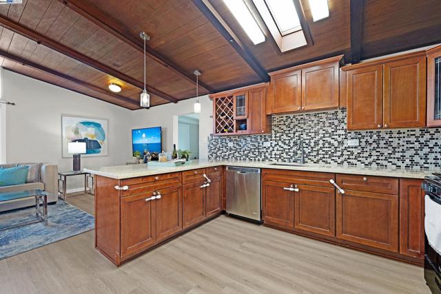 Image 16 of 58 For 2038 Boca Raton St