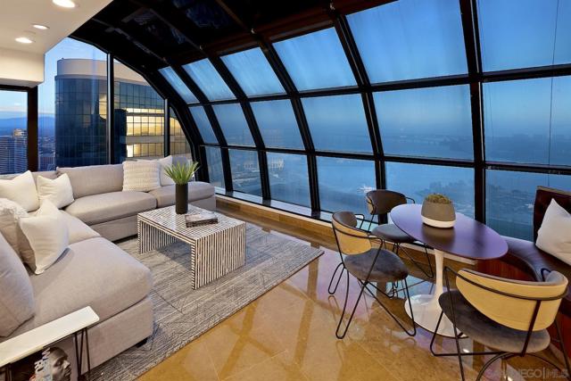 100 Harbor Dr, San Diego CA: https://media.crmls.org/mediaz/6d3e0931-2667-4fb9-aa18-74ac1cae4dd3.jpg