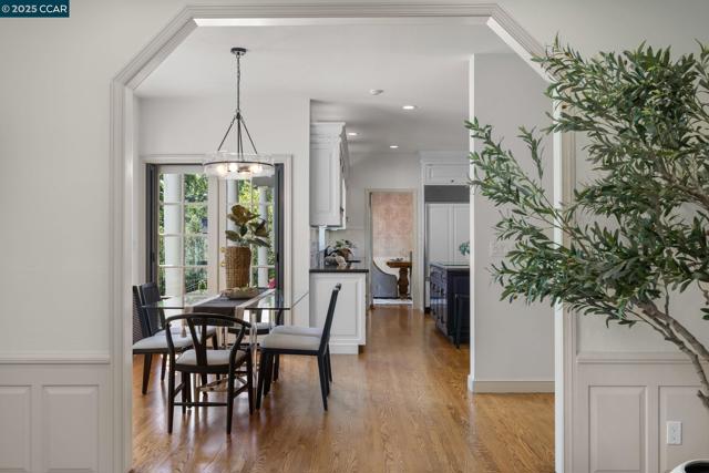 2398 Ironwood Pl, Alamo CA: https://media.crmls.org/mediaz/6d3e7282-39ac-4705-b854-d2735a6b81a8.jpg