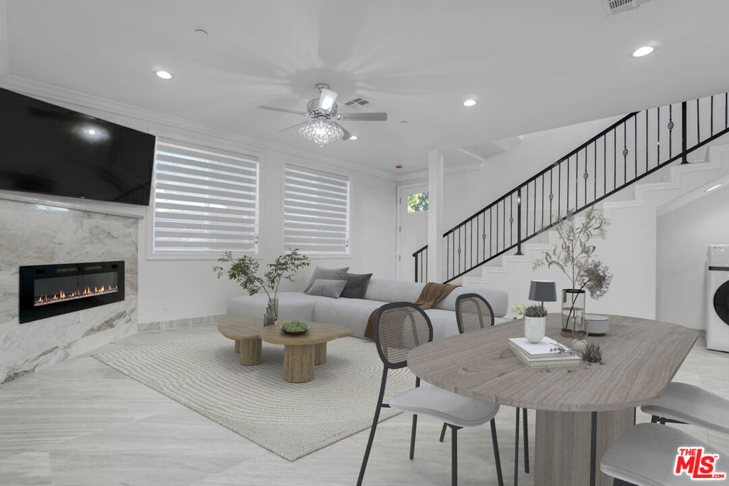 2017 Centinela Avenue #C