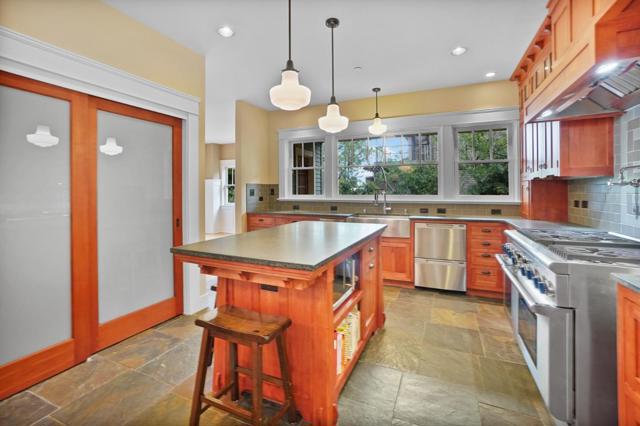 385 Miramar Drive, Half Moon Bay CA: https://media.crmls.org/mediaz/6d3f774d-3dd0-49e2-aeca-65bff2ea287f.jpg