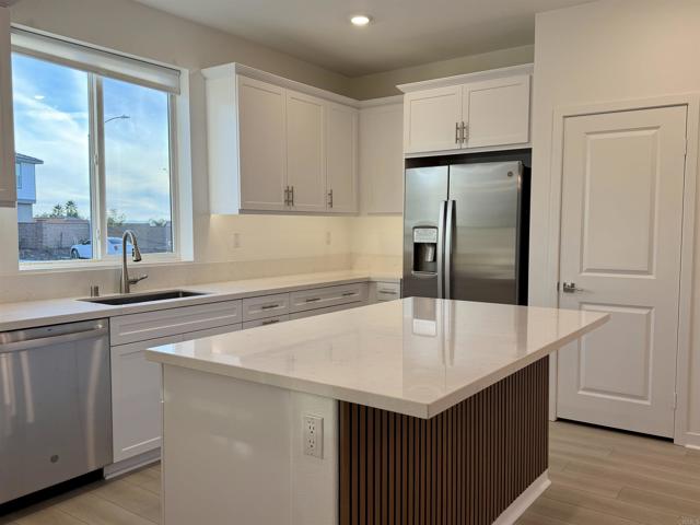 Detail Gallery Image 7 of 32 For 31416 Lolite Dr, Winchester,  CA 92596 - 3 Beds | 2/1 Baths