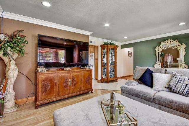 101 Avenida Espana, San Jose CA: https://media.crmls.org/mediaz/6d3fc22c-10fc-46e2-9c0b-026768a50b3c.jpg