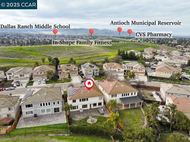 2460 Covelite Way, Antioch CA: https://media.crmls.org/mediaz/6d3fc3c1-429c-4ff3-8352-7759c68be7b2.jpg
