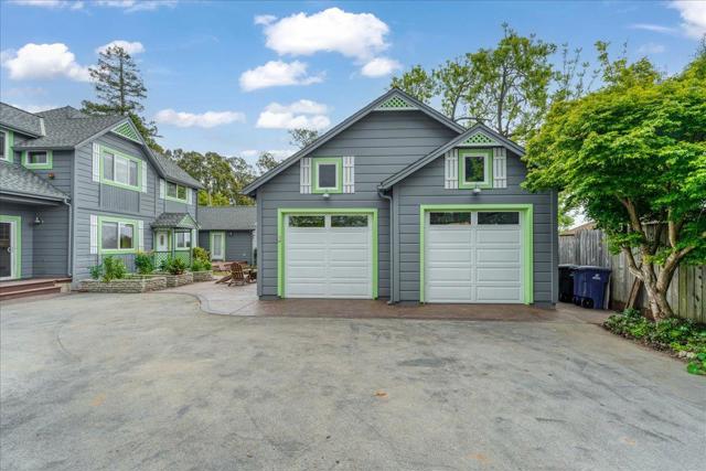 334 Park Way, Santa Cruz CA: https://media.crmls.org/mediaz/6d3fe80d-feb7-4ce0-bbde-a23d277ae74f.jpg