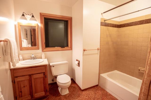 4600 Trout Gulch Road, Aptos CA: https://media.crmls.org/mediaz/6d407fab-3b0c-4479-a670-49da5ddaba2b.jpg