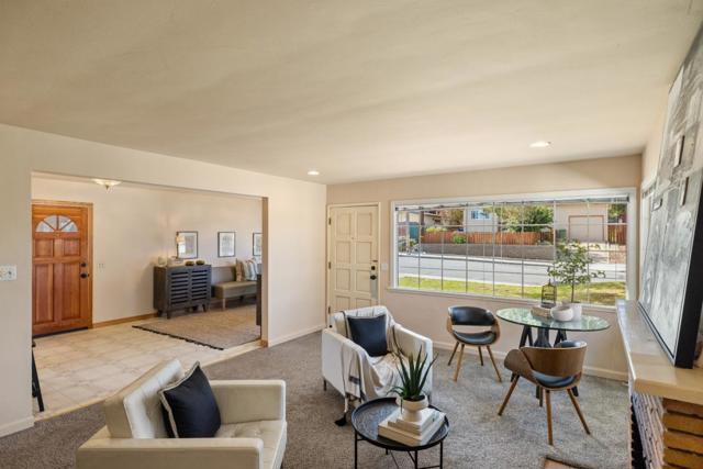 662 Oak Street, Monterey CA: https://media.crmls.org/mediaz/6d412d6a-64c8-4ac1-bf83-b870a108d1aa.jpg