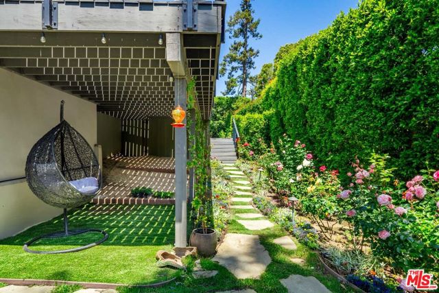 2841 Montcalm Avenue, Los Angeles CA: https://media.crmls.org/mediaz/6d41484d-bbb8-4dca-a7e4-248d5a1efab9.jpg