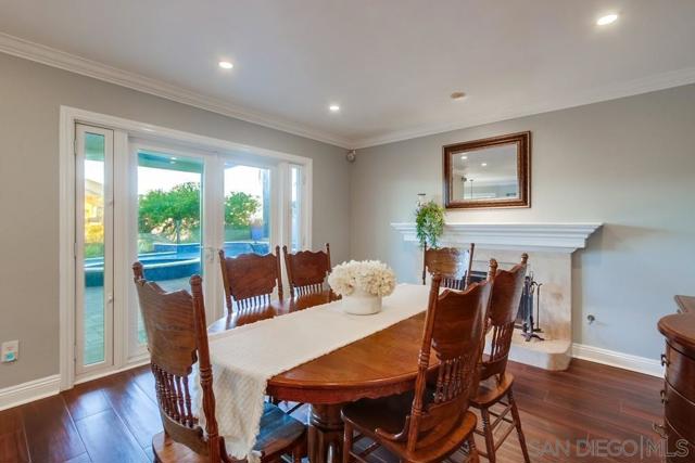 13559 Chaco Ct, San Diego CA: https://media.crmls.org/mediaz/6d419d9b-102b-4e88-806b-774644001f62.jpg
