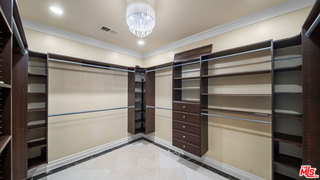 10801 Bothwell Road, Chatsworth CA: https://media.crmls.org/mediaz/6d41bfc7-6cc2-4927-9f4e-64bd0b6829dd.jpg