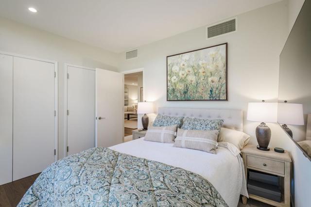 20 W 3rd Avenue, San Mateo CA: https://media.crmls.org/mediaz/6d41dcbe-a243-4e9a-a1a5-38d77abb3644.jpg