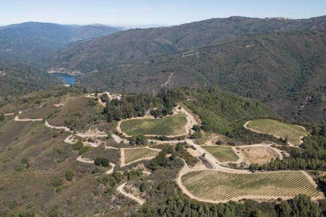 25200 Loma Prieta Avenue, Los Gatos CA: https://media.crmls.org/mediaz/6d42231c-408a-44e0-879e-9bc9c4b0e0ac.jpg