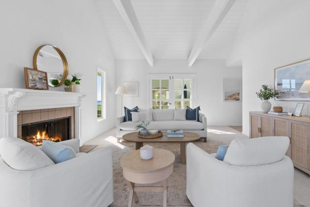 246 Via Novella, Aptos CA: https://media.crmls.org/mediaz/6d42e5b2-0aa9-4eab-9022-707be6ac6dd5.jpg