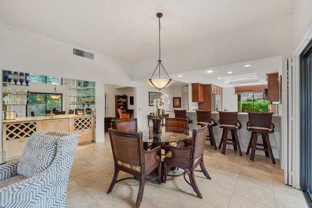 73256 Foxtail Lane, Palm Desert CA: https://media.crmls.org/mediaz/6d43158b-12f0-4162-950a-f0bbcc72fd3b.jpg