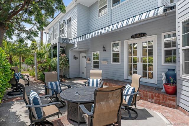 260 H Avenue, Coronado CA: https://media.crmls.org/mediaz/6d43656a-a0ef-4311-8f48-657d8970f798.jpg