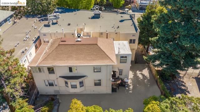 Image 20 of 34 For 6425 Telegraph Ave