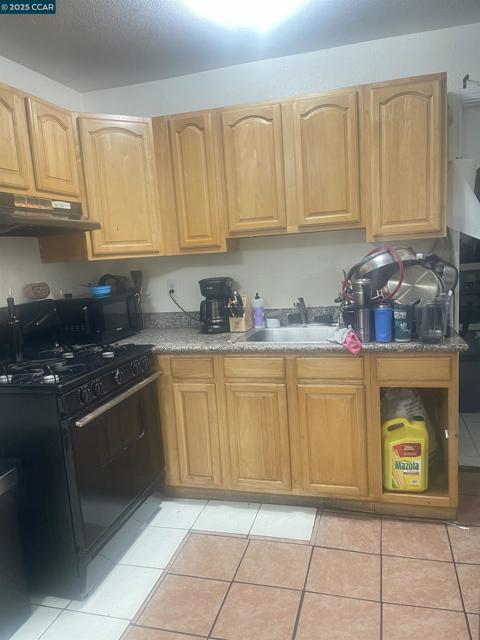 143 20Th St, Richmond CA: https://media.crmls.org/mediaz/6d43ef38-bf64-4227-9aaf-04b7f555a26e.jpg