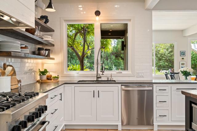 16851 Orchard Bend Road, Poway CA: https://media.crmls.org/mediaz/6d440c00-987c-456c-9f60-6ac2dcae48ea.jpg