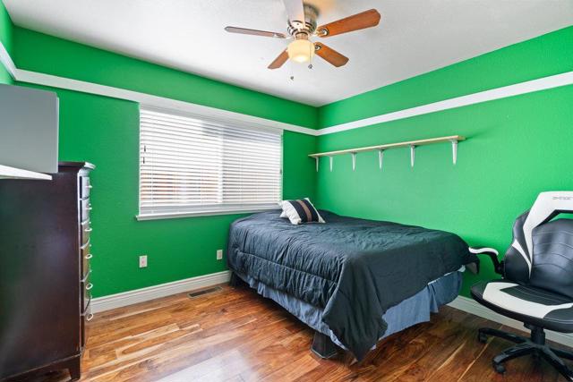 1091 Nez Perce Drive, Hollister CA: https://media.crmls.org/mediaz/6d447afc-b55a-40f9-9e2b-556a70a7a330.jpg