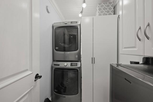 264 N 12th Street, San Jose CA: https://media.crmls.org/mediaz/6d44b114-422d-4e0a-b77d-de23acf93de3.jpg