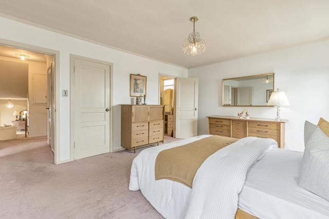 1101 Sloat Boulevard, San Francisco CA: https://media.crmls.org/mediaz/6d4513f8-a4b5-4b43-a1d8-218b5a0a1a77.jpg