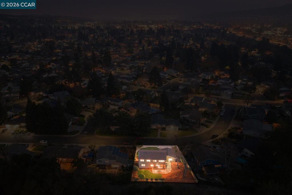 https://media.crmls.org/mediaz/6d457bfa-20eb-4848-8a78-87930cf04450.jpg?preset=X-Large