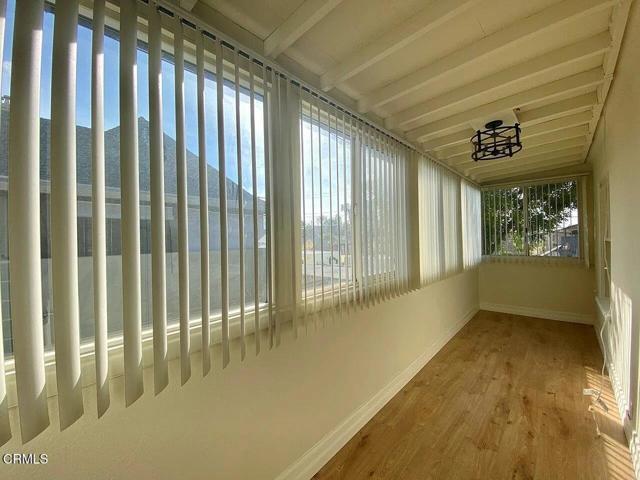 1420 E Wilson Avenue, Glendale CA: https://media.crmls.org/mediaz/6d46041d-3d07-4f74-b80e-92cdaf14c282.jpg