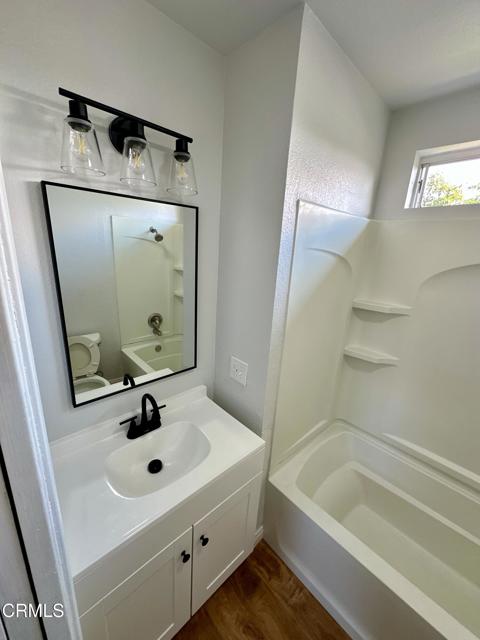 Detail Gallery Image 7 of 12 For 310 W Simpson St, Ventura,  CA 93001 - 2 Beds | 1/1 Baths