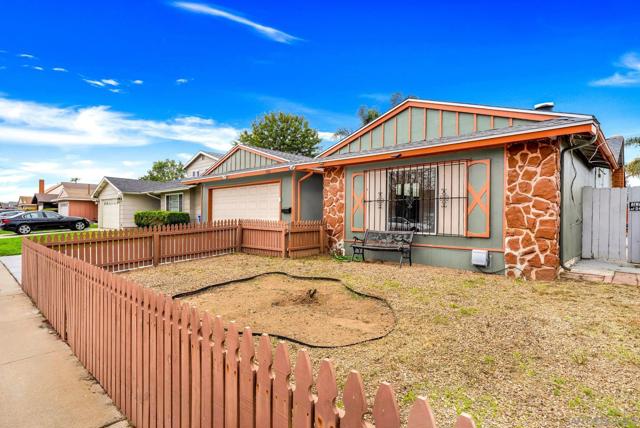 1562 Arequipa Street, San Diego CA: https://media.crmls.org/mediaz/6d481cb5-da46-4085-9001-0696d6ce3131.jpg