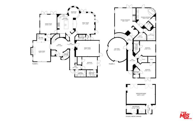 18414 Corazon Circle, Tarzana CA: https://media.crmls.org/mediaz/6d49269c-cc76-4275-ade6-2b7fcdb3c659.jpg