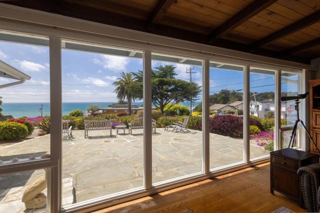 816 Park Avenue, Moss Beach CA: https://media.crmls.org/mediaz/6d497ac2-545c-4cf0-b3e1-bb882074f6cb.jpg