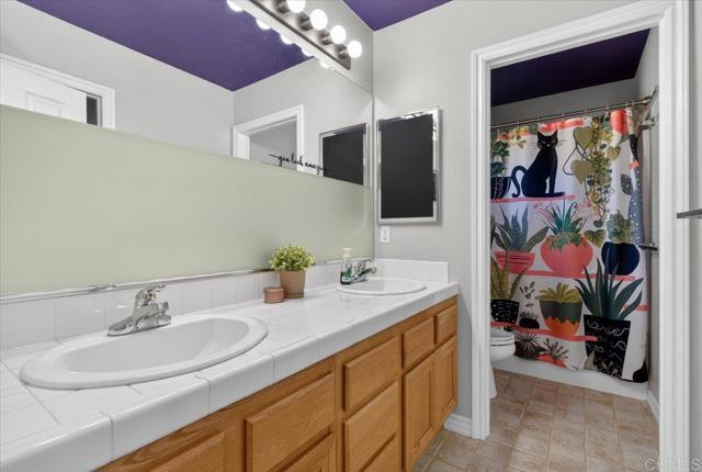 Detail Gallery Image 32 of 42 For 161 Willow Meadow Pl, Escondido,  CA 92027 - 3 Beds | 3 Baths