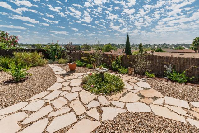 Detail Gallery Image 18 of 20 For 4543 Beverly Glen Dr, Oceanside,  CA 92056 - 2 Beds | 1 Baths