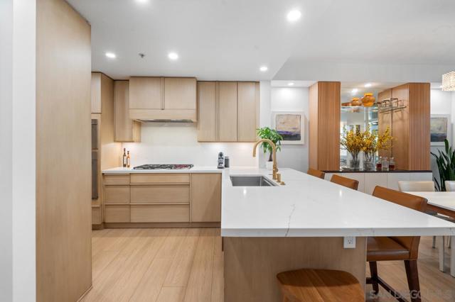 1205 Pacific Hwy, San Diego CA: https://media.crmls.org/mediaz/6d49f23a-e9c1-44b9-9c89-e25a16b061a5.jpg
