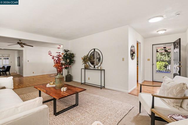 1451 Franklin Canyon Rd, Martinez CA: https://media.crmls.org/mediaz/6d4a9d13-89ff-48f4-8761-3dbc3c26ac38.jpg