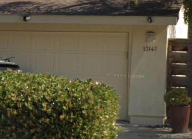 13147 Portofino Dr, Del Mar CA: https://media.crmls.org/mediaz/6d4a9edc-610b-49a8-98b5-7632257d93c5.jpg