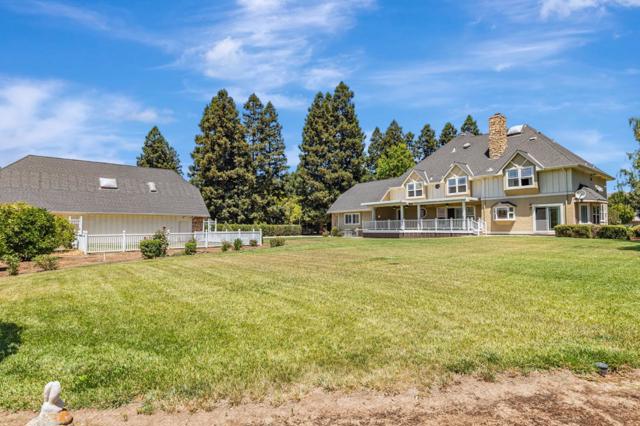 9885 Lantz Drive, Morgan Hill CA: https://media.crmls.org/mediaz/6d4ac406-541e-4b7f-a93d-5d7f1447bfec.jpg