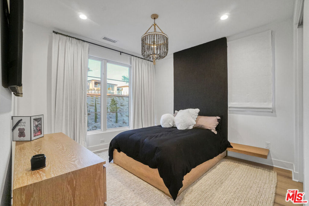 MLS #25625339 image #35