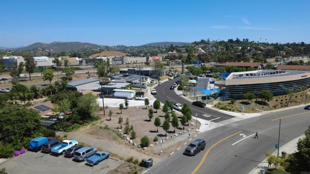 Detail Gallery Image 5 of 63 For 2094 Thibodo Ct, Vista,  CA 92081 - 3 Beds | 2 Baths
