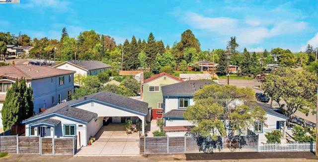 3254 Keith Ave, Castro Valley CA: https://media.crmls.org/mediaz/6d4dc354-de85-4725-b156-8460cf36e9b6.jpg
